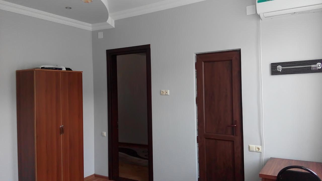 גוניו Guest House Vitali מראה חיצוני תמונה