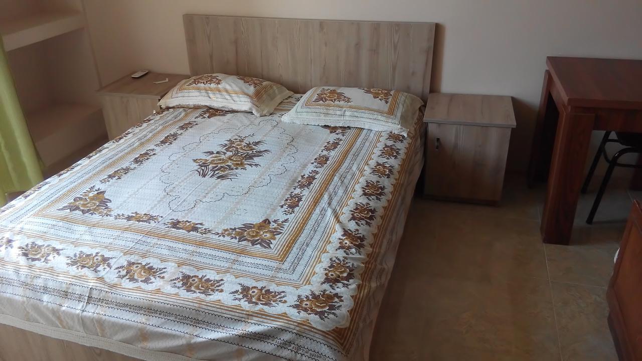 גוניו Guest House Vitali מראה חיצוני תמונה